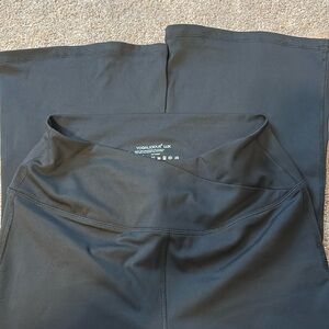 Flare leggings, crossover waist